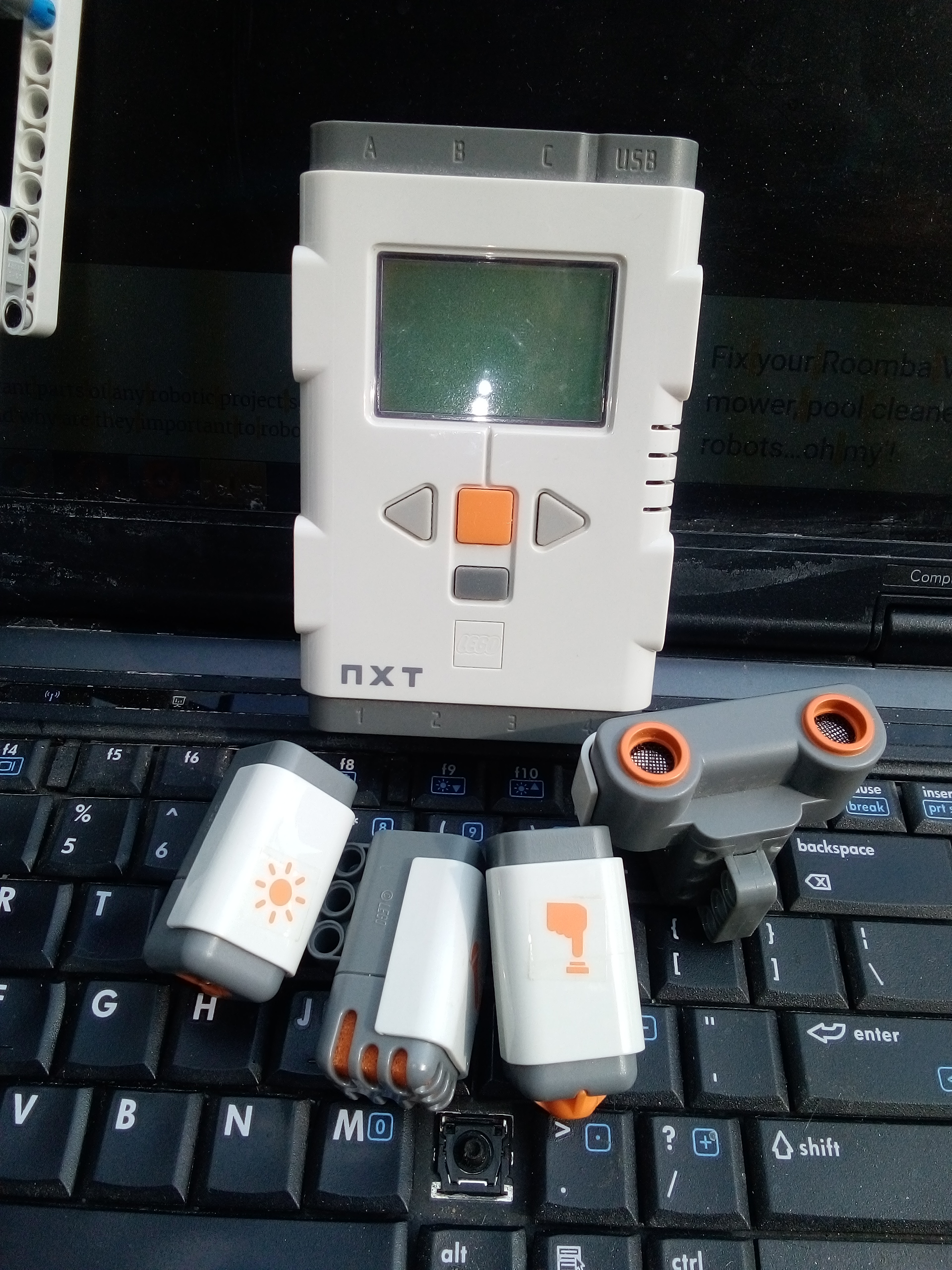 Mindstorm History – Toys2Work ROBOTICS… (under Construction)
